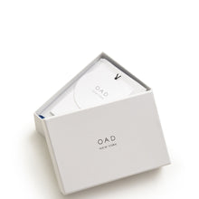 Load image into Gallery viewer, Billy Zip Card Case - Olive
