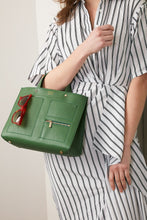 Load image into Gallery viewer, Pocket Tote - True Black
