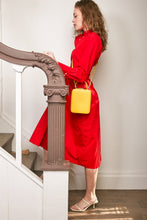 Load image into Gallery viewer, Mini Box Crossbody - True Black
